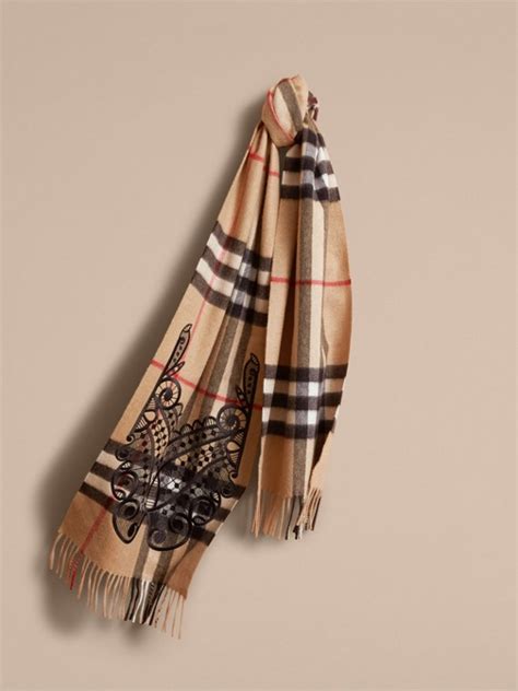 donna sciarpe burberry|burberry sciarpa regali.